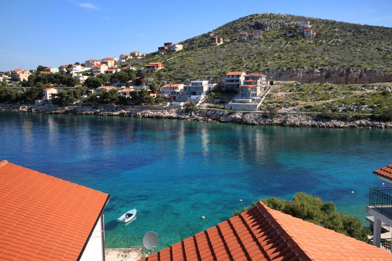 Apartments By The Sea Bilo, Primosten - 4191 외부 사진