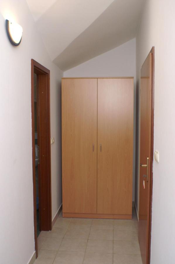 Apartments By The Sea Bilo, Primosten - 4191 외부 사진